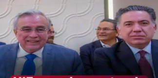 Reportan que UIF congeló cuentas de Rocha Moya y Enrique Izunza: Sheinbaum pide aclarar situación fiscal UIF congeló cuentas de Rocha Moya y Enrique Izunza por narcotráfico