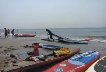 Quedan varadas 90 personas en kayak y paddleboard frente a Boca del Río Personas varadas en kayak y paddleboard en alta mar en Veracruz