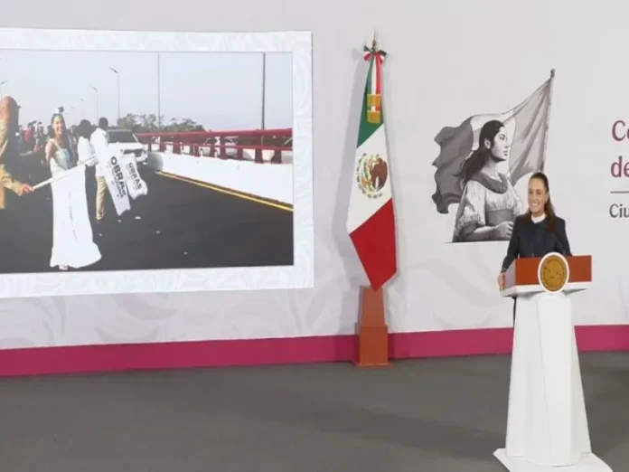 Título descriptivo de la imagen de violencia en Colima Imagen de la violencia en Colima con quema de vehículos