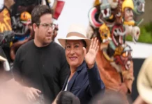 Abelina López pide licencia como alcaldesa de Acapulco: Competirá por candidatura al gobierno de Guerrero Abelina López, alcaldesa de Acapulco, busca la gubernatura de Guerrero en el proceso interno de Morena