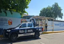 Falsa amenaza de tiroteo en escuela de Veracruz moviliza a cuerpos de seguridad Amenaza de tiroteo en una escuela primaria de Veracruz, moviliza a cuerpos de seguridad