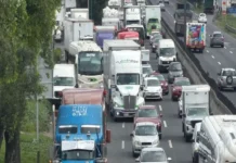 Integrantes de la Amotac protestaron en diferentes autopistas de México Amotac protesta en México por seguridad y contra extorsiones