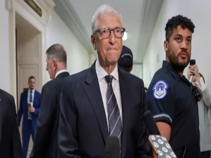 Bill Gates y Jeffrey Epstein en una reunión Bill Gates se arrepiente de relacionarse con Jeffrey Epstein en EU