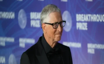 Bill Gates fue advertido por un aliado de Epstein de que se mantuviera alejado, según un mail Bill Gates fue advertido sobre Jeffrey Epstein en 2014