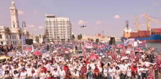Mañosa a la antigüita la Tío Chío Claudia Sheinbaum en la Macroplaza de Veracruz con 45 mil asistentes en un evento de la Cuarta Transformación