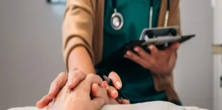 SCJN analizará petición de eutanasia y suicidio asistido en México La eutanasia en México es un tema que genera debate sobre los derechos de los pacientes y la autonomía personal en casos de enfermedad terminal con eutanasia en México