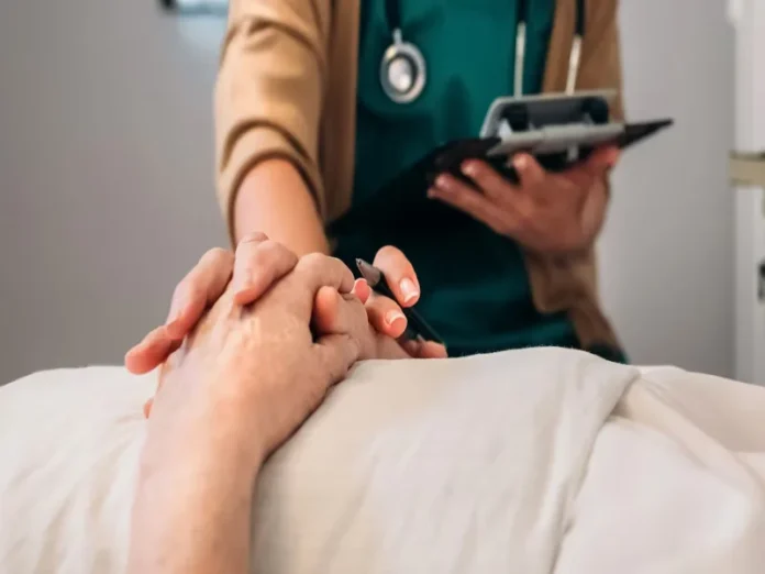 La eutanasia en México es un tema de debate La eutanasia en México es un tema que genera debate sobre los derechos de los pacientes y la autonomía personal en casos de enfermedad terminal con eutanasia en México