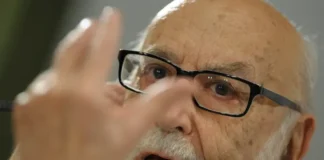 François Englert, co-laureado del Nobel de Física por la teoría del bosón de Higgs, murió a los 93 años François Englert, científico belga y Nobel de Física por el bosón de Higgs, falleció a los 93 años