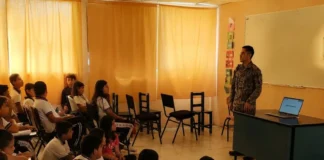 Ejército Mexicano realiza conferencia sobre «Golpe de Calor» a estudiantes de Cosoleacaque Estudiantes escuchan conferencia sobre Golpe de Calor en Cosoleacaque