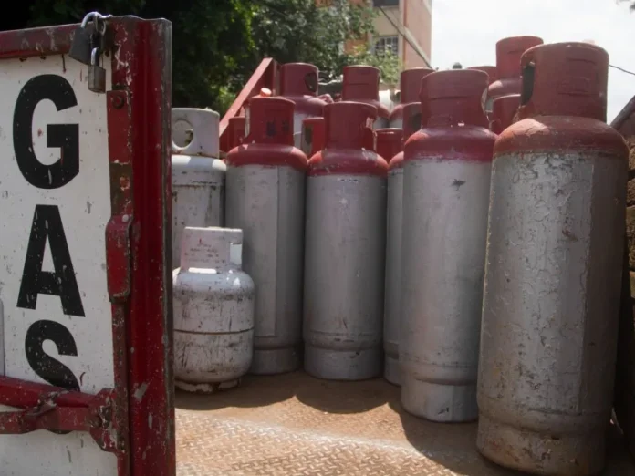 Policía federal asegura huachicol de gas LP en Tabasco