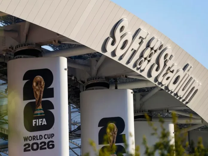 Trabajadores del SoFi Stadium en huelga Trabajadores del SoFi Stadium en huelga por mejores salarios antes del Mundial 2026