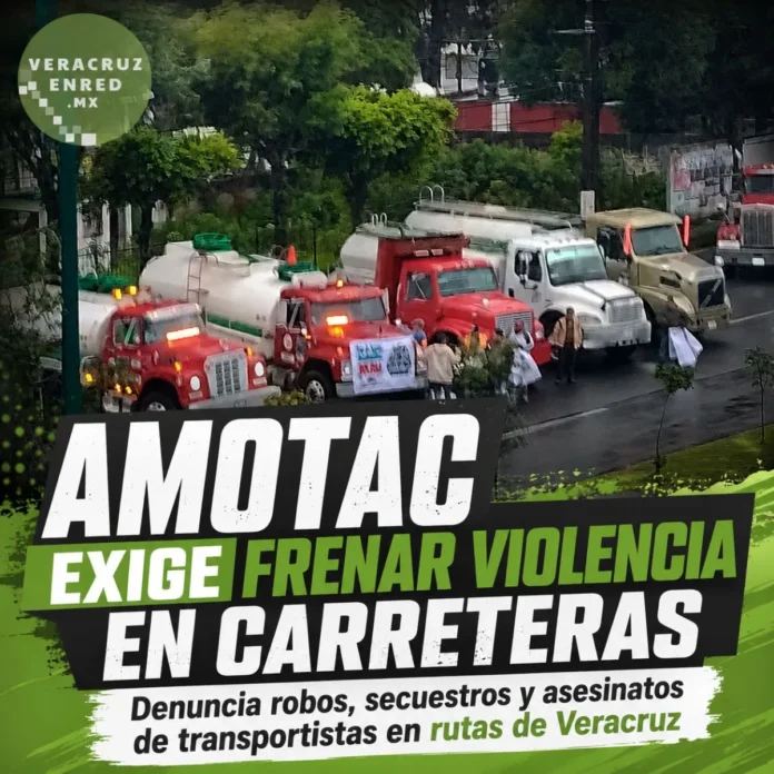 Protesta de transportistas en Xalapa Transportistas protestan por inseguridad carreteras en Veracruz