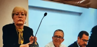 Patriotismo amnésico Libertad de Expresión en Veracruz: Periodistas rechazan discurso patriotero en acto de reconocimiento