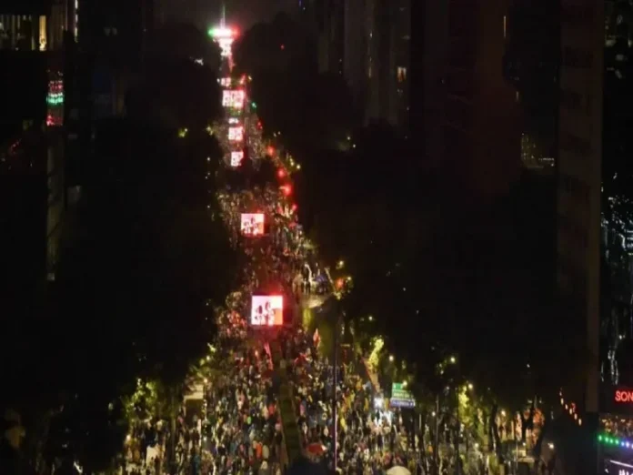 Marea tricolor rompe récord de asistencia en el Ángel de la Independencia con 800 mil personas para apoyar a la Selección Mexicana