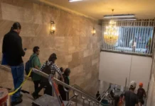 Entre faroles y prisas: el Metro de la CDMX gasta más de 700 mdp en “maquillar” estaciones para el Mundial de futbol Obras de renovación en estaciones del Metro de la Ciudad de México para el Mundial de futbol