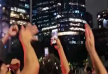 Abuchean e insultan a Morena y Sheinbaum en festejo colombiano en el Ángel de la Independencia de la CdMx Morena abucheada por aficionados colombianos en CDMX