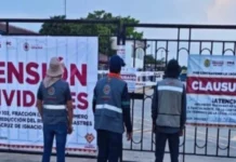 Profepa clausura de forma temporal alcoholera de Veracruz investigada por la muerte de peces en el Río Limón Peces muertos en el Río Limón por contaminación de la alcoholera de Veracruz, muerte de peces