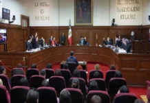 Suprema Corte «se pone la verde» y suspenderá labores el jueves, día de la inauguración del Mundial Mundial de Fútbol en México: aficionados disfrutan del partido inaugural