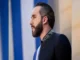 Nayib Bukele inscribió su precandidatura para un tercer mandato en El Salvador, afirma su partido Nayib Bukele busca la reelección en El Salvador para un tercer mandato