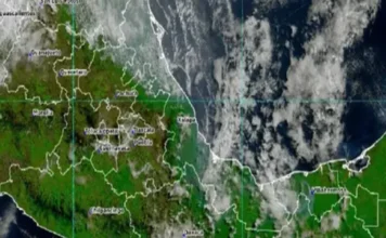 Onda Tropical 7 amenaza con lluvias intensas, granizo y vientos fuertes Onda Tropical 7 causa lluvias intensas y granizo en México