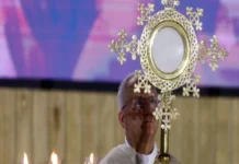 Papa León XIV pide dejar de polarizar con «ideologías prefabricadas» en discurso en el Palacio Real de Madrid Papa León XIV pide dejar ideologías prefabricadas en discurso en Madrid