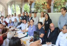 Reduce IPE beneficios a trabajadores estatales; 62 sindicatos solicitan atención de Nahle Trabajadores estatales en Veracruz se manifiestan por la reducción de sus pensiones en Veracruz