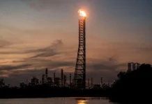 Incendio en Dos Bocas: Pemex reporta nueva falla en la refinería Falla en la refinería Dos Bocas, sin situaciones de emergencia