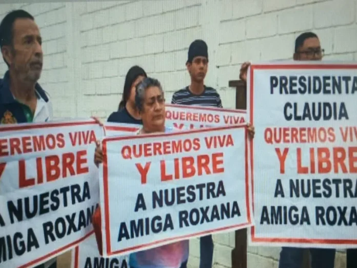Roxana Guzmán, periodista secuestrada en Veracruz Roxana Guzmán secuestrada, su madre suplica su regreso con vida