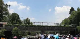 Se suspende movilización de transportistas tras alcanzar acuerdo, asegura Segob Transportistas en México celebran acuerdo para evitar bloqueos en carreteras