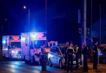 Atropellamiento masivo en Berlín durante desfile LGBT+ deja al menos un muerto y 15 heridos Atropellamiento en desfile LGBT+ en Berlín causa un muerto y 15 heridos