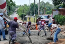 Refuerza Ayuntamiento de Cosoleacaque trabajos de bacheo para mejorar la movilidad Bacheo en Cosoleacaque para mejorar la movilidad vial