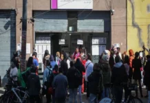 INE ordenó alterar fechas de entrega de credenciales para contener quejas por retrasos Credenciales para votar en México con fechas de entrega alteradas