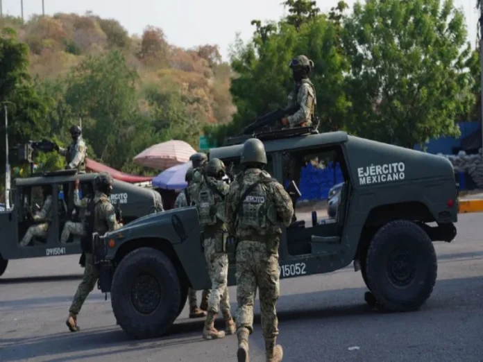 Estudiantes de Michoacán se manifiestan contra el Plan Michoacán Estudiantes de Michoacán se lanzan contra el Plan Michoacán y la violencia en México