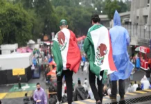 México vs Inglaterra se retrasa una hora por tormenta; FIFA modifica el horario del partido de octavos Mundial 2026: Imagen del partido entre México e Inglaterra retrasado por tormenta