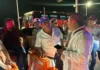 Policías municipales de Cosamaloapan son acusados de asesinar a un albañil detenido Familiares y vecinos protestan por la muerte de Rafael Rendón Martínez, presuntamente asesinado por policías asesinan albañil en Cosamaloapan