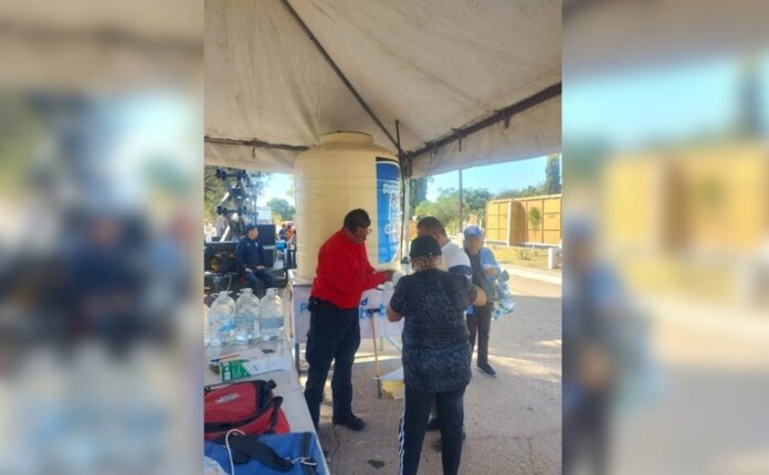 Durango-Calor Las lluvias generaron condiciones de nubosidad que evitaron que el termómetro superara los 40 grados Celsius. Durante los últimos días, las temperaturas máximas se habían mantenido entre los 37 y 38 grados.