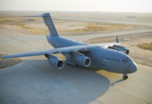 Aterriza este martes un avión militar de Estados Unidos en el aeropuerto de Moscú El último viaje de este tipo de una aeronave matriculada en el país gobernado por Donald Trump tuvo lugar en enero de este año cuando llegaron Steven Witkoff y Jared Kushner para la conversaciones de paz.