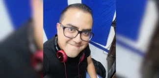Denuncian desaparición de locutor comunitario Iván Michel Atilano en Huautla de Jiménez, Oaxaca Iván Michel es un radialista de 47 años originario de San Jerónimo Tecóatl, quién labora en la radio local, tras concluir su programa salió de las instalaciones y no se ha vuelto a saber de él; al momento de su desaparición vestía playera de color negro, pantalón de mezclilla azul marino y porta lentes oftálmicos con armazón negro.