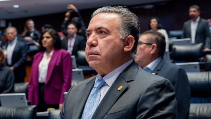 En conferencia de prensa, la dirigente aseguró que el morenista -solicitado por el gobierno de Estados Unidos por sus presuntos vínculos con el crimen organizado- ahora es responsable de sus propias acciones.