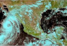 Tormenta ‘Karina’ podría convertirse en huracán este sábado La temporada no está próxima a terminar. La tormenta ‘Karina’ es el duodécimo ciclón tropical de la temporada en el océano Pacífico. Este año no se reportó el impacto de algún huracán en las regiones costeras del país; sin embargo, esto no significa que no pueda ocurrir durante las próximas semanas.