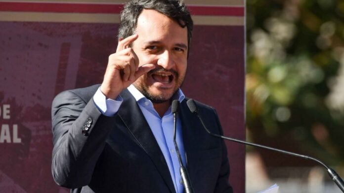 Legisladores-Andy Diputados de la oposición exigieron terminar con la impunidad con la que ha operado Andy López Beltrán, apoyado en su apellido para poder tener una vida llena de lujos a pesar de no haber trabajado la mayor parte de su vida.