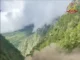 Alud devastador en la frontera de Nepal y Tíbet deja más de un centenar de fallecidos y atrapa a cientos de turistas extranjeros Según la junta de turismo de Nepal, más de 400 personas estaban desaparecidas, entre ellas alrededor de 350 extranjeros, muchos de ellos procedentes de India.