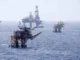 Sindicalistas de Pemex perfilan rechazo a aumento salarial de 3.5% por considerarla inferior a la inflación Tras discutir la propuesta de Pemex, que también contempla un aumento del 2 por ciento en prestaciones, los trabajadores decidieron no aprobarla.