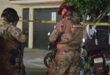 Localizan con vida a periodista Elí Martínez tras ser privado de la libertad en ataque armado en Veracruz El periodista Elí Martínez, reportero de nota roja en la zona de Poza Rica, quien había sido privado de su libertad luego de sufrir un ataque armado, fue localizado con vida y se encuentra bajo resguardo de las autoridades.