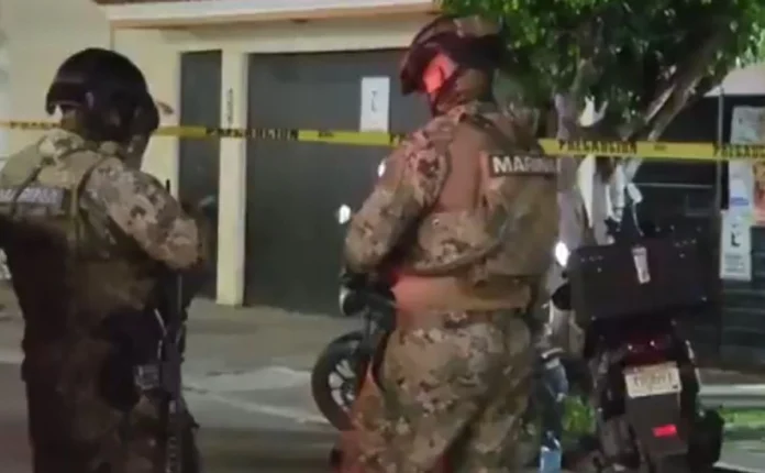 El periodista Elí Martínez, reportero de nota roja en la zona de Poza Rica, quien había sido privado de su libertad luego de sufrir un ataque armado, fue localizado con vida y se encuentra bajo resguardo de las autoridades.