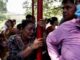 Suman casi 400 muertos por riada en Nepal y más de mil 400 desaparecidos, entre ellos extranjeros de 30 países Según la última actualización de la Autoridad Nacional de Desastres, al menos 910 personas están "sin contacto", entre las que se contabilizan 517 foráneos