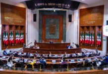 Congreso de Sinaloa abrirá sesión de nombramiento de gubernatura interina a las 8 am de este martes Por ahora, Jesús Ibarra Ramos e Ismael Bello Esquivel figuran entre los nombres mencionados en las versiones que circulan entre los legisladores, pero ninguno debe considerarse confirmado mientras no exista un dictamen oficial y una determinación del pleno del Congreso del Estado.