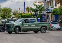 Sin Rubén Rocha Moya en la gubernatura disminuyeron los robos y homicidios en Sinaloa El mayor descenso se presentó en el robo de vehículos, un delito que ha golpeado a Sinaloa desde hace años por su alta tasa y que en 2025 alcanzó uno de sus peores picos. Las denuncias se desplomaron más de la mitad tras pasar de los mil 250 vehículos robados entre mayo y julio de 2025 a los 556 en el mismo periodo de este año.
