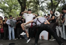 Prohíben «farmear aura» en el municipio de Ignacio de la Llave Ante la prohibición de las autoridades algunos jóvenes señalaron que buscarán otra sede en el municipio para poder llevar a cabo la competencia.