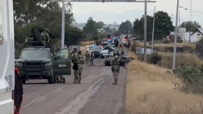 El fiscal del estado, Cristian Paul Camacho, detalló que esta organización criminal podría estar detrás de los últimos actos violentos en contra de autoridades.